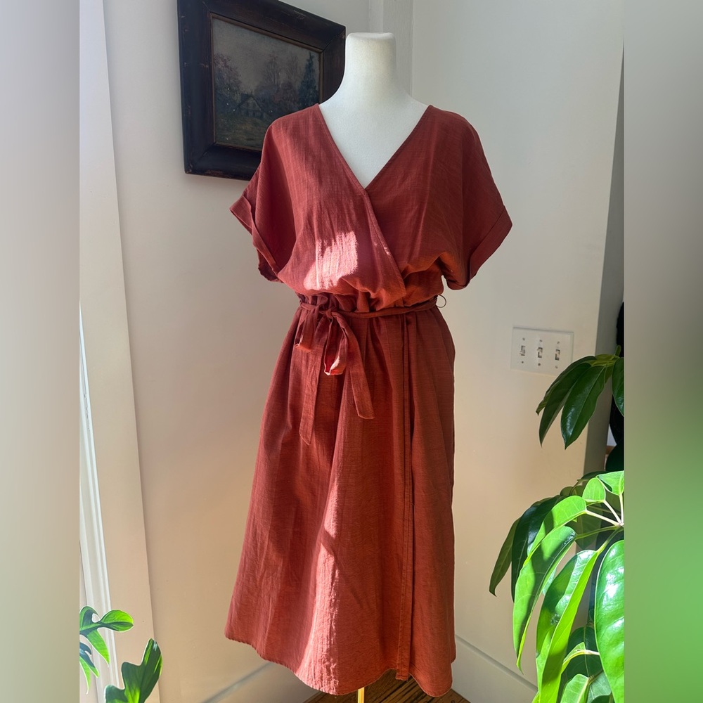 NWOT Universal Thread terracotta  faux Wrap Midi Dress with Tie Waist